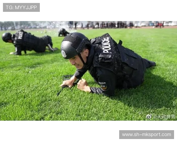 国家队战术演练注重体能恢复 防止伤病反复，国家队作战姿势